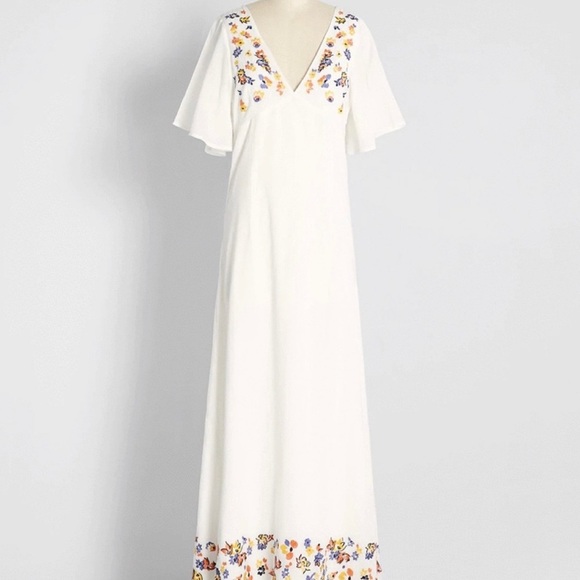 Modcloth Dresses & Skirts - ModCloth White Maxi Dress with Yellow & Blue Floral Embroidery